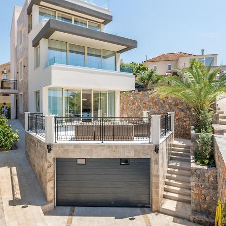 Boka Di Mare Apartment Тиват Екстериор снимка