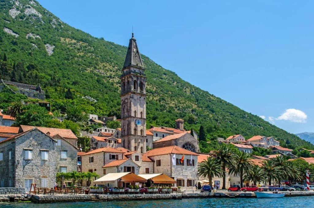 Boka Di Mare Apartment Тиват Екстериор снимка
