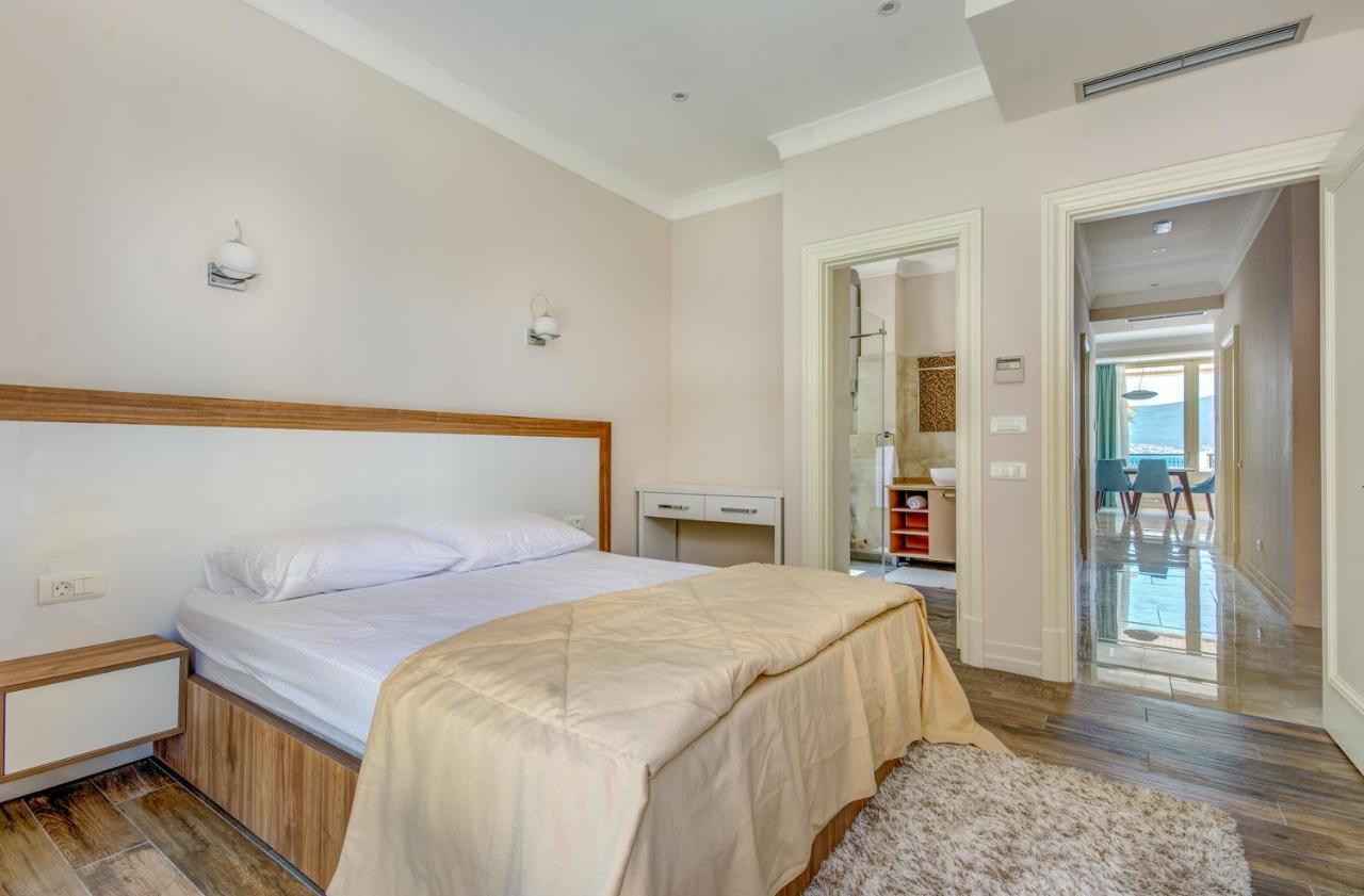 Boka Di Mare Apartment Тиват Екстериор снимка