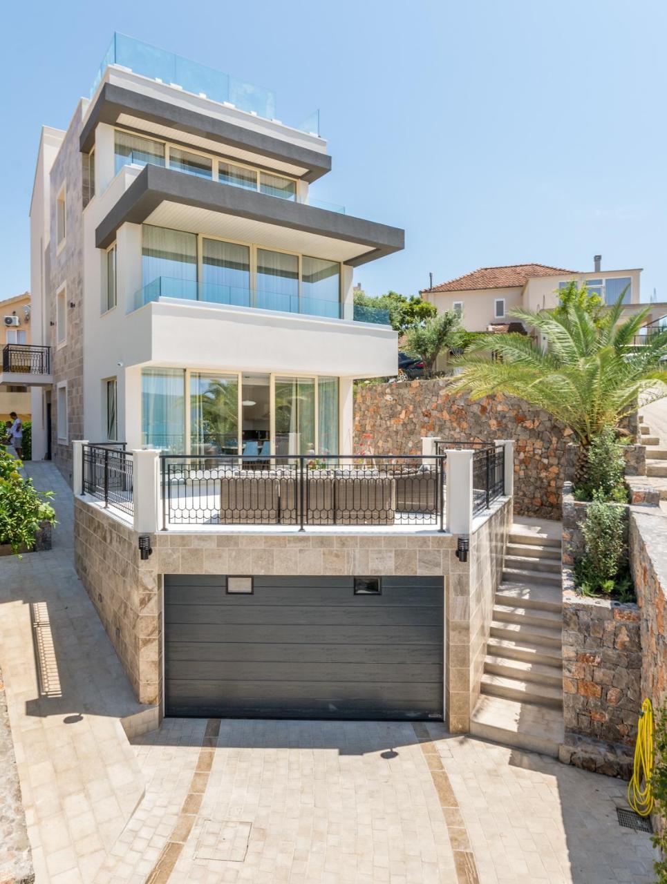 Boka Di Mare Apartment Тиват Екстериор снимка