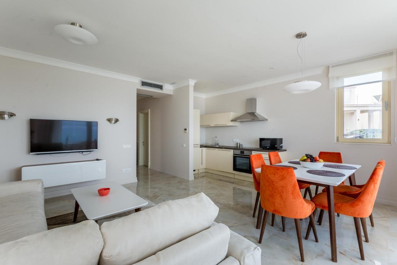 Boka Di Mare Apartment Тиват Екстериор снимка