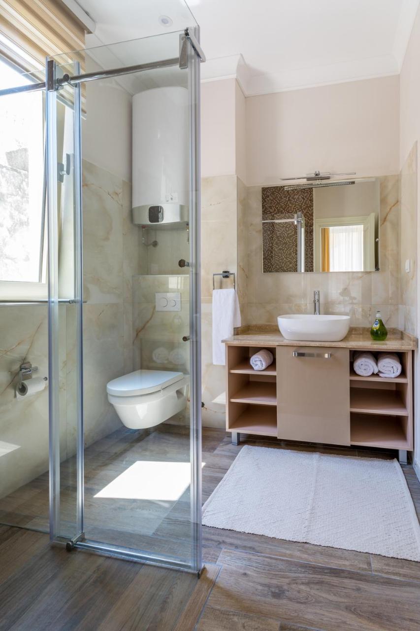 Boka Di Mare Apartment Тиват Екстериор снимка